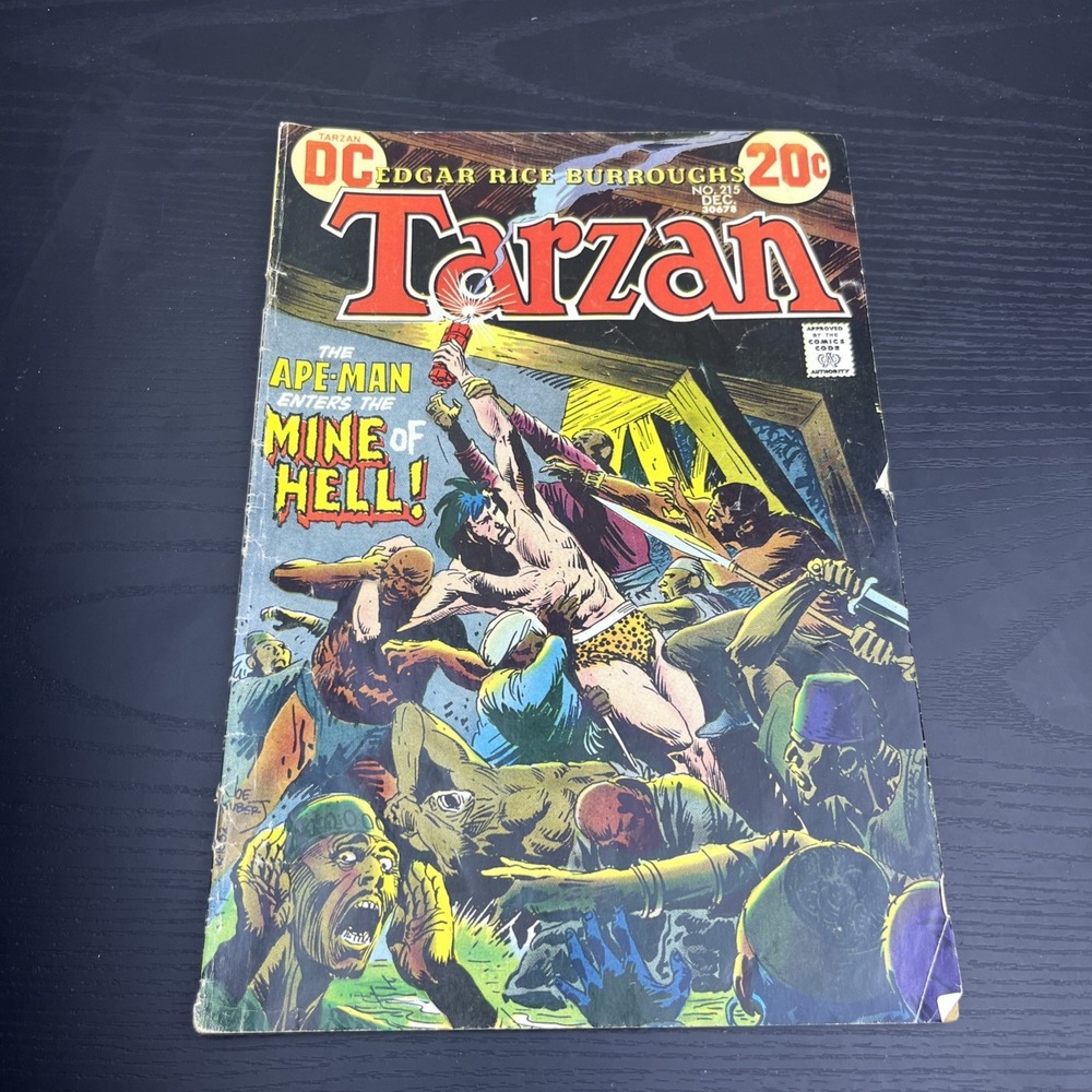 Tarzan Of The Apes #215 Gold Key Comics Dec 1972 Bronze Age‎ Comic